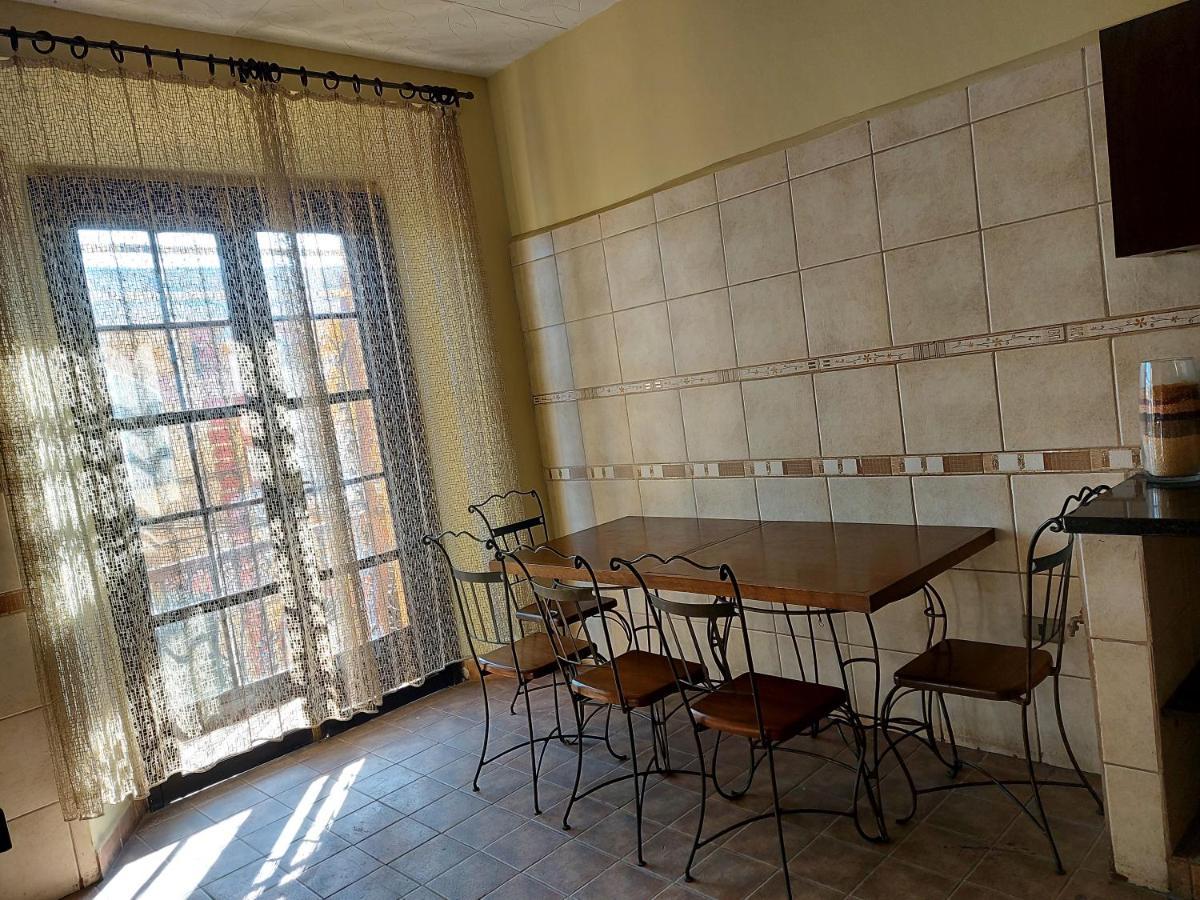 Naupa House Hostel Cochabamba Bagian luar foto