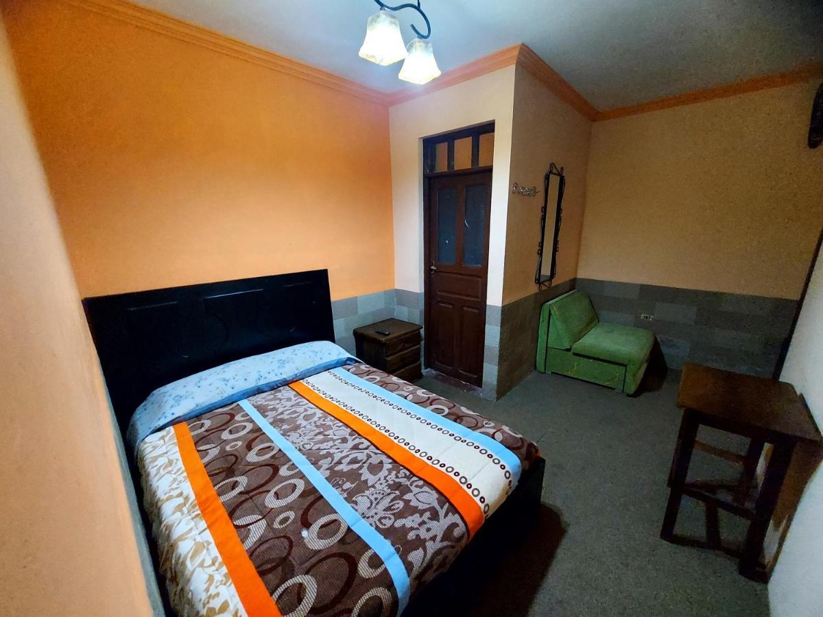 Naupa House Hostel Cochabamba Bagian luar foto